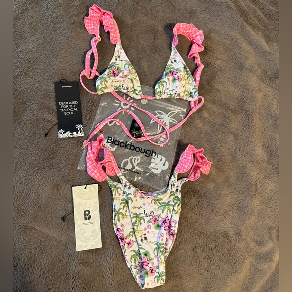 Blackbough coco frio ruffled triangle top & cheeky bottoms New in bag 🥥💗🎀 - Picture 10 of 16